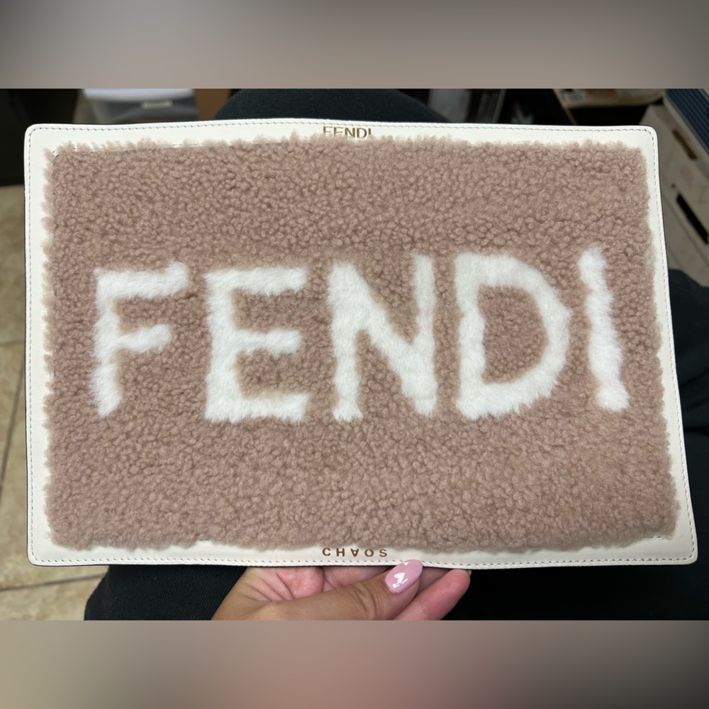 FENDI LAPTOP COVER Fendi Chaos Lamb Fur